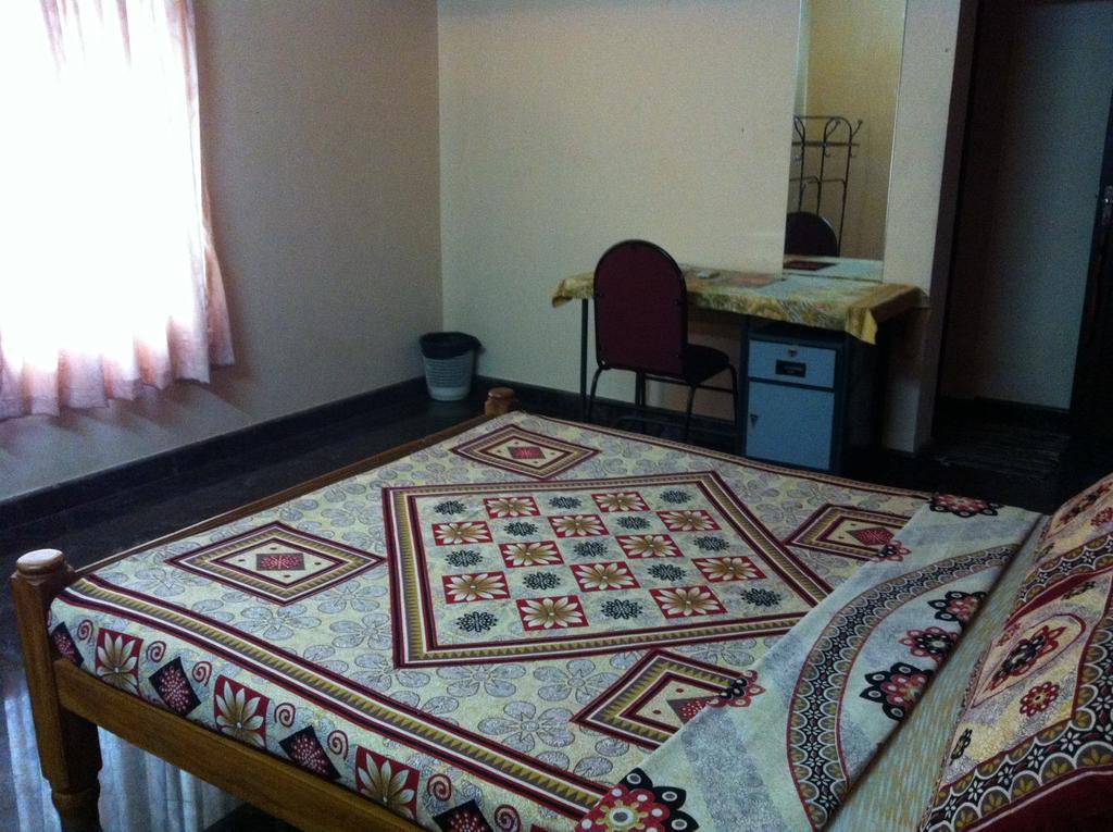 Paradise Inn Guest House Alappuzha Extérieur photo